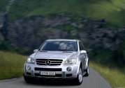 Mercedes-Benz ML 63 AMG Mercedes-Benz ML 63 AMG